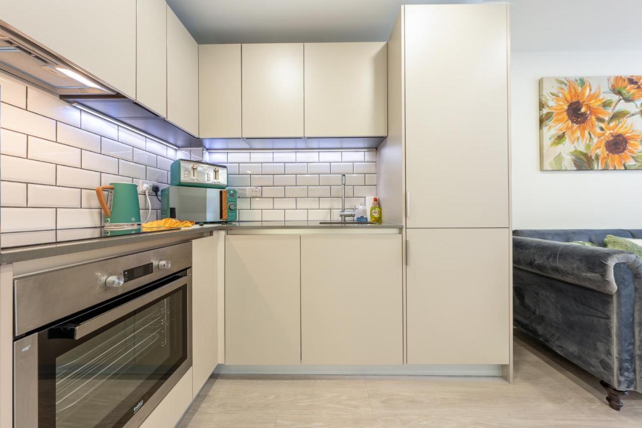 Luxury One Bedroom Serviced Apartment In The Heart Of בדפורד מראה חיצוני תמונה