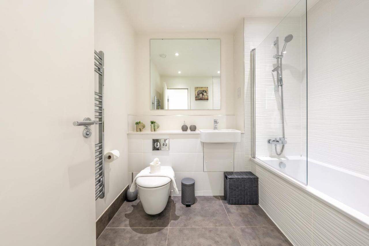 Luxury One Bedroom Serviced Apartment In The Heart Of בדפורד מראה חיצוני תמונה